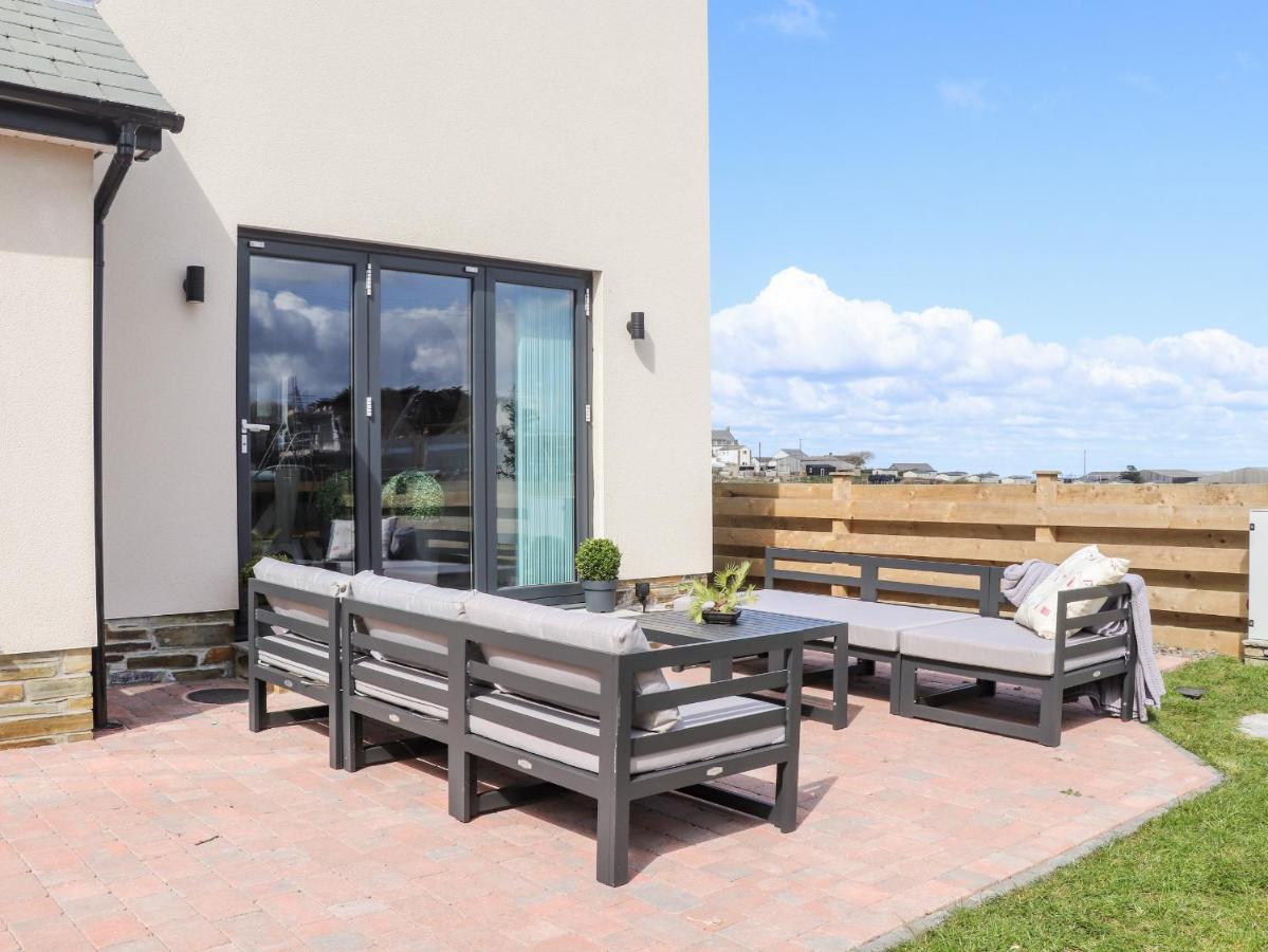 Amal Anpras Villa Tintagel Bagian luar foto